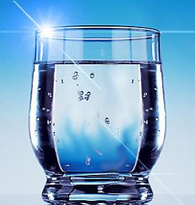Como tomar 2 litros de agua por dia